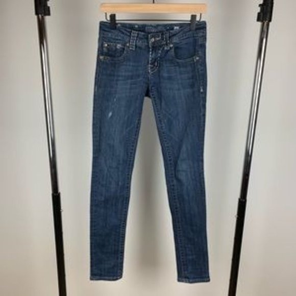 Miss Me Mid Rise Medium Wash Plain Flap Skinny Size 26 - Picture 2 of 7